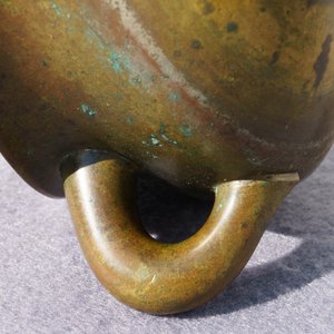 Een grote Chinese bronzen wierookbrander, Xuande merk, 18e eeuw — foto 16