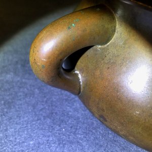 Een grote Chinese bronzen wierookbrander, Xuande merk, 18e eeuw — foto 24
