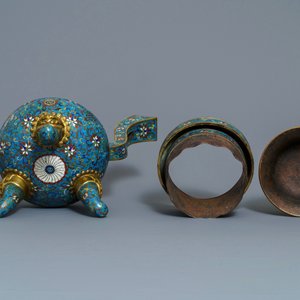 Een grote Chinese cloisonné wierookbrander met deksel, 18/19e eeuw — foto 6