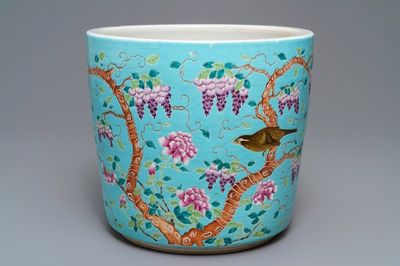 Een grote Chinese Dayazhai-stijl jardinière met turquoise fondkleur, 19/20e eeuw