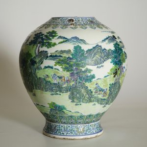 Een grote Chinese doucai vaas, Qianlong merk, 19/20e eeuw — foto 9