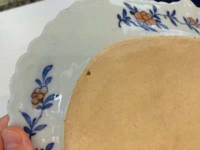 Een grote Chinese famille rose dekselterrine op onderschotel met decor van tabaksbladeren, Qianlong — foto 6