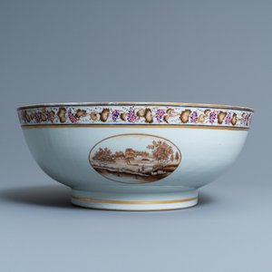 Een grote Chinese famille rose exportporseleinen kom met bijhorende schotel, Qianlong — foto 6
