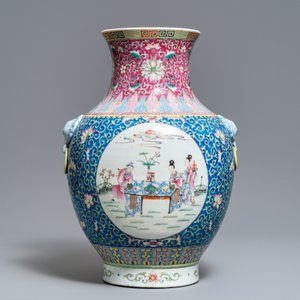 Een grote Chinese famille rose 'hu' vaas, Qianlong merk, Republiek, 20e eeuw — foto 2