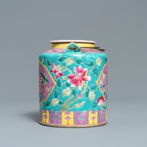 Een grote Chinese famille rose theepot voor de Straits of Peranakan markt, 19e eeuw — foto 4