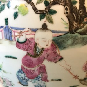 Een grote Chinese famille rose vaas, 19e eeuw — foto 36