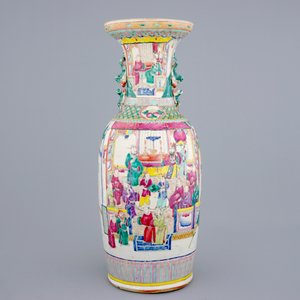 Een grote Chinese famille rose vaas met decor van ruiters, 19e eeuw — foto 3