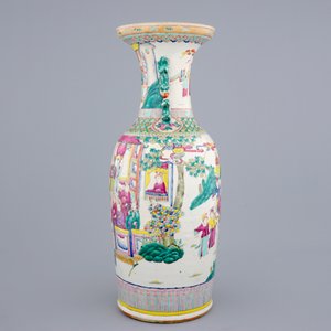 Een grote Chinese famille rose vaas met decor van ruiters, 19e eeuw — foto 4