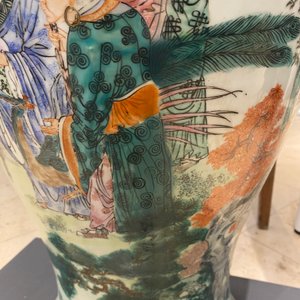 Een grote Chinese famille rose vaas met onsterfelijken, Republiek — foto 24