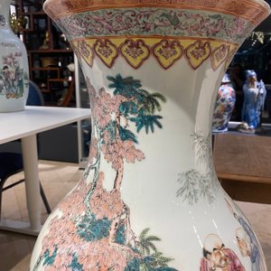 Een grote Chinese famille rose vaas met onsterfelijken, Republiek — foto 39