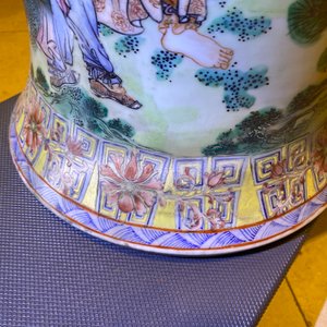 Een grote Chinese famille rose vaas met onsterfelijken, Republiek — foto 57