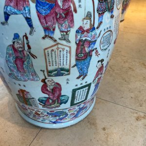 Een grote Chinese famille rose 'Wu Shuang Pu' vaas, 19e eeuw — foto 42