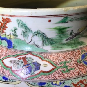 Een grote Chinese famille verte dekselvaas met figuren in rivierlandschappen, Kangxi — foto 29