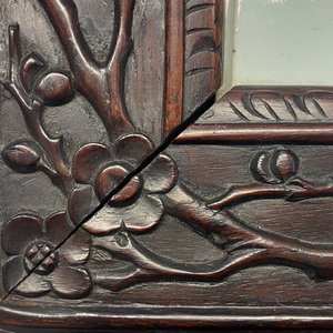 Een grote Chinese famille verte plaquette in gesculpteerde houten lijst, 19e eeuw — foto 9