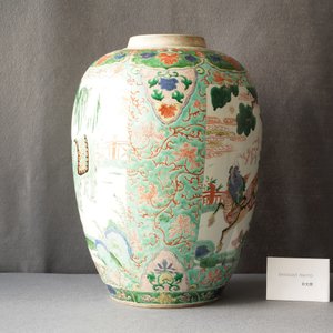 Een grote Chinese famille verte pot met mythische dieren, Kangxi — foto 11