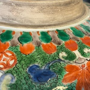 Een grote Chinese famille verte pot met mythische dieren, Kangxi — foto 14