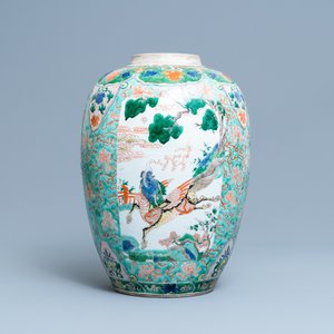 Een grote Chinese famille verte pot met mythische dieren, Kangxi — foto 2
