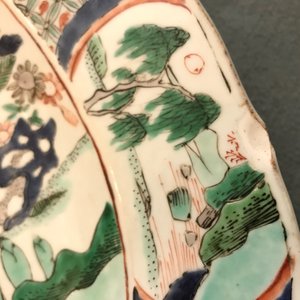 Een grote Chinese famille verte schotel met qilin en feniks decor, Kangxi — foto 3