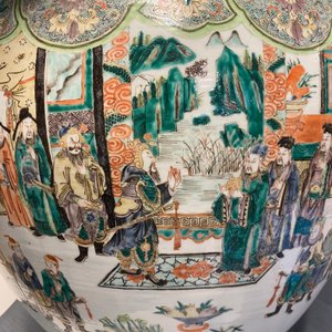 Een grote Chinese famille verte vissenkom, 19e eeuw — foto 11