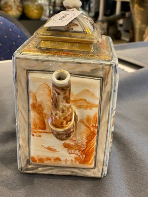 Een grote Chinese faux-bamboe theepot met mandarijns decor, Qianlong — foto 3