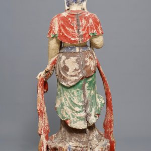Een grote Chinese gepolychromeerd houten sculptuur van Guanyin, 18/19e eeuw — foto 4