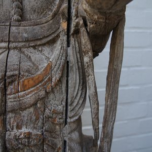 Een grote Chinese houten sculptuur van Guanyin, Ming — foto 11