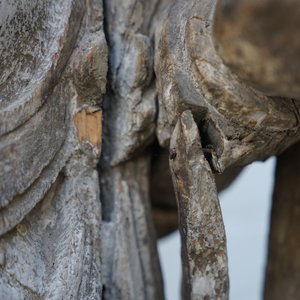 Een grote Chinese houten sculptuur van Guanyin, Ming — foto 12