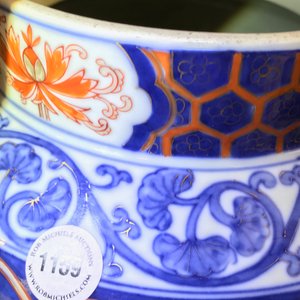 Een grote Chinese Imari-stijl balustervaas met deksel, 18/19e eeuw — foto 12