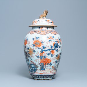 Een grote Chinese Imari-stijl dekselvaas, Kangxi — foto 2