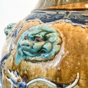 Een grote Chinese meerkleurige steengoed martavaan met deksel, Ming/Qing — foto 52