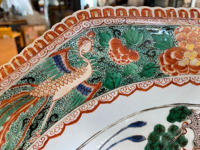 Een grote Chinese octagonale famille verte schotel, Kangxi — foto 6