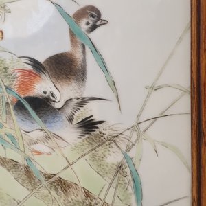 Een grote Chinese rechthoekige plaquette met eenden bij het riet, zegelmerk, Republiek — foto 13