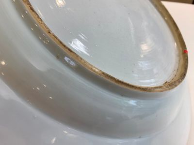 Een grote Chinese schotel met ijzerrood en verguld ornamentaal decor, Qianlong — foto 6