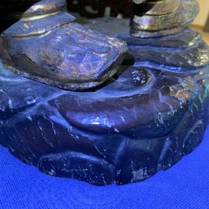 Een grote Chinese verguld houten figuur van een bewaker, 17/18e eeuw — foto 17
