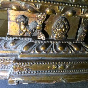 Een grote Chinese vergulde en ingelegd bronzen figuur van Zhenwu op verguld houten basis, Ming — foto 64