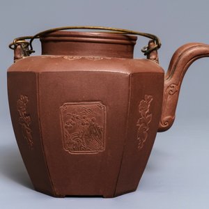 Een grote Chinese Yixing steengoed theepot met deksel, 19e eeuw — foto 2