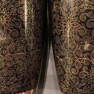 Een grote collectie Japanse cloisonné en studio keramiek, Meiji/Showa, 19/20e eeuw — foto 16