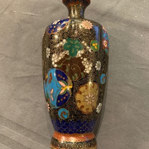 Een grote collectie Japanse cloisonné en studio keramiek, Meiji/Showa, 19/20e eeuw — foto 21