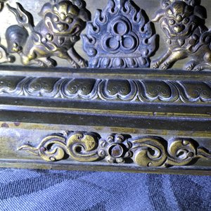 Een grote deels vergulde en ingelegde bronzen stoepa, Tibet, 18e eeuw — foto 35