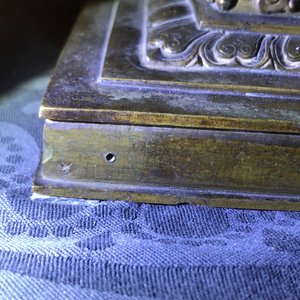 Een grote deels vergulde en ingelegde bronzen stoepa, Tibet, 18e eeuw — foto 36