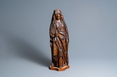 Een grote eikenhouten figuur van de Heilige Maagd op de Calvarieberg, 15e eeuw