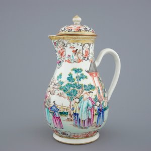 Een grote famille rose dekselkan met mandarijns decor, Qianlong, 18e eeuw — foto 1
