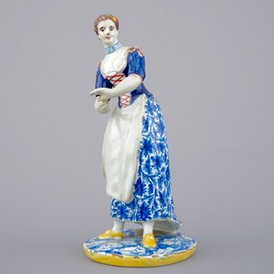 Een grote figuur van een dame in polychroom Delfts aardewerk, ca. 1800 — foto 1