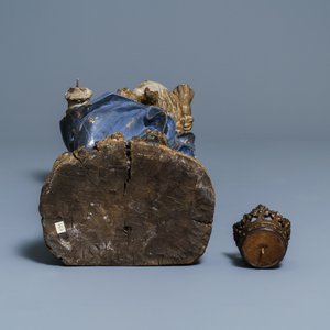 Een grote gepolychromeerde eikenhouten figuur van een Madonna met kind, 17e eeuw — foto 7