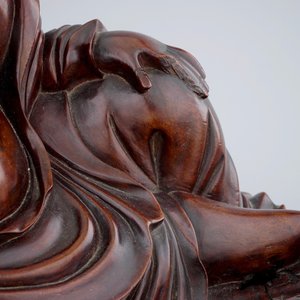 Een grote houten Boeddha op gestoken sokkel, China, 19e eeuw — foto 10