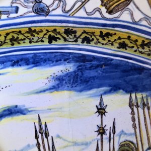 Een grote Italiaanse majolica 'Alexander de Grote' wapenschotel, atelier Francesco Grue, Castelli, 17e eeuw — foto 4