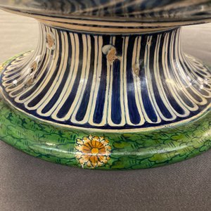 Een grote Italiaanse majolica kom met Amor, Montelupo of Caffagiolo, 1e helft 16e eeuw — foto 21