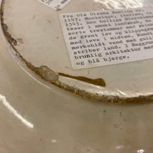 Een grote Italiaanse majolica schotel met de heilige Hiëronymus, Urbino of Venetië, midden 16e eeuw — foto 13