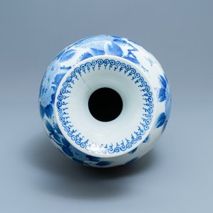 Een grote Japanese blauw-witte Arita vaas, Meiji, 19e eeuw — foto 5