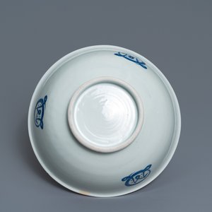 Een grote Japanse blauw-witte kom met inscriptie 'MATIJ EDO', Edo, 17e eeuw — foto 7